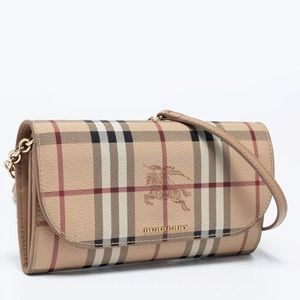 Burberry Henley Wallet on Chain